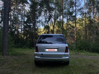 2001 Mercedes-Benz M-Класс AMG 55 AMG I (W163) Рестайлинг, серый, 839000 рублей, вид 4
