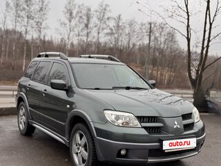2004 Mitsubishi Outlander I, зелёный, 720000 рублей, вид 2