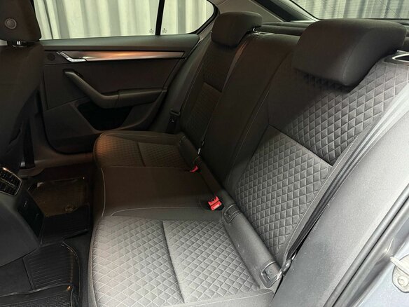 2017 Skoda Octavia III (A7) Рестайлинг, серый, 1799000 рублей - вид 27