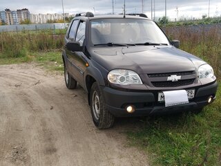 2010 Chevrolet Niva I Рестайлинг, коричневый, 380000 рублей, вид 1