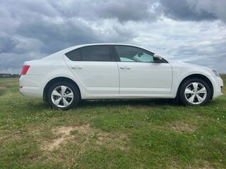 2014 Skoda Octavia III (A7), белый, 1500000 рублей, вид 2