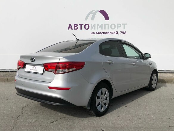 2016 Kia Rio III Рестайлинг, белый, 1315000 рублей - вид 1