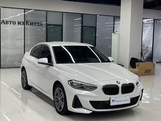 2023 BMW 1 серии 120i III (F52) Рестайлинг, белый, 1400666 рублей, вид 3