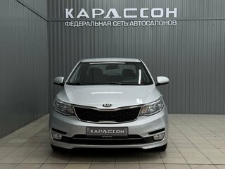 2015 Kia Rio III Рестайлинг, серебристый, 1070000 рублей, вид 3