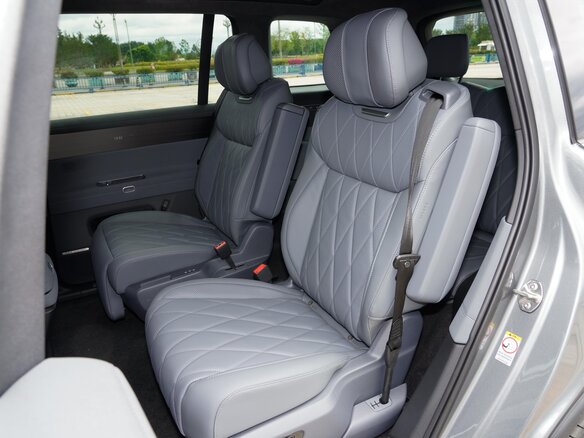 2026 Volkswagen ID.Era 9X 65.2 kWh, серебристый, 9998000 рублей - вид 35