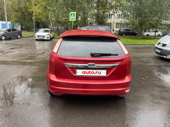 2008 Ford Focus II Рестайлинг, красный, 370000 рублей - вид 5