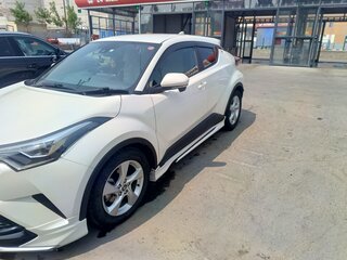 2018 Toyota C-HR I, белый, 2200000 рублей, вид 2