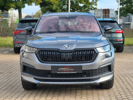 2022 Skoda Kodiaq I Рестайлинг, серебристый, 3850000 рублей, вид 2