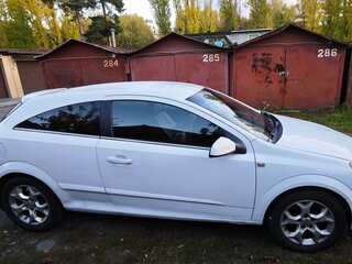 2008 Opel Astra GTC H Рестайлинг, белый, 380000 рублей, вид 5
