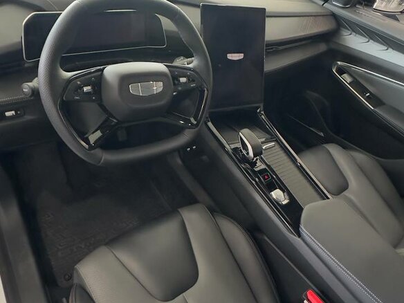 2026 Geely Cityray, белый, 3384990 рублей - вид 3