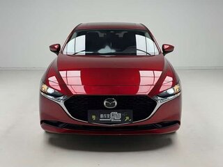 2022 Mazda 3 Axela IV (BP), красный, 1433000 рублей, вид 2