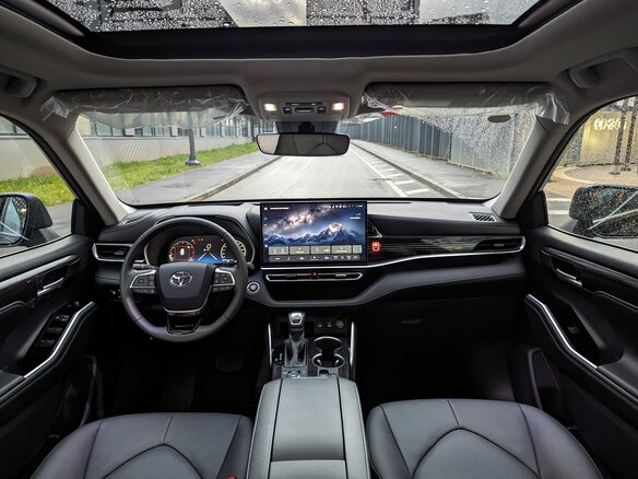 2026 Toyota Highlander IV (XU70), чёрный, 5390000 рублей - вид 6