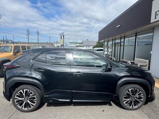 2022 Toyota Yaris Cross I, чёрный, 1700000 рублей, вид 4