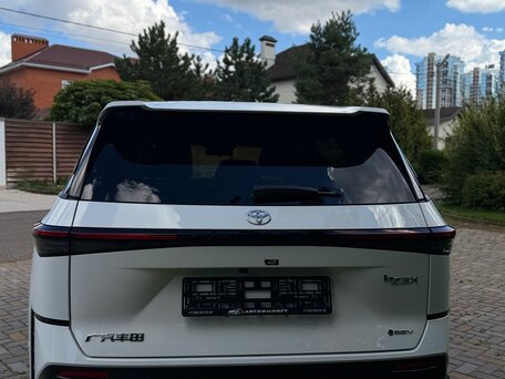 2026 Toyota bZ3X 58.3 kWh, белый, 2900000 рублей, вид 4