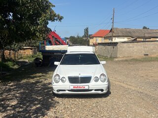 2001 Mercedes-Benz E-Класс 280 II (W210, S210) Рестайлинг, белый, 840000 рублей, вид 1