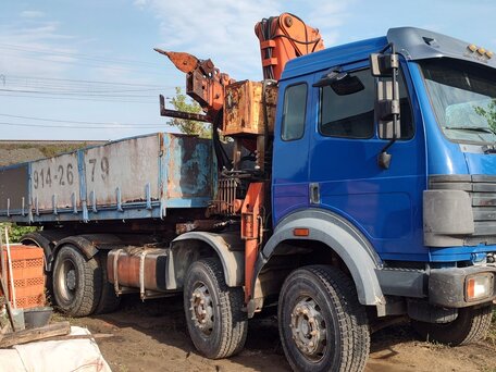 1980 Mercedes-Benz Actros, белый, 4800000 рублей, вид 2