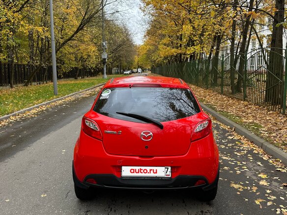 2008 Mazda 2 II (DE), красный, 750000 рублей - вид 3