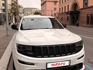 2013 Jeep Grand Cherokee SRT IV (WK2) Рестайлинг, белый, 3800000 рублей, вид 1