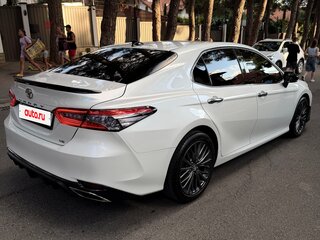 2019 Toyota Camry VIII (XV70), белый, 3300000 рублей, вид 5