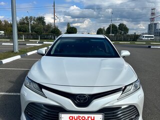 2020 Toyota Camry VIII (XV70), белый, 2900000 рублей, вид 1