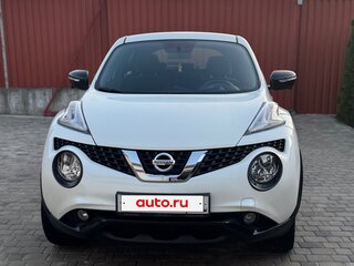 2017 Nissan Juke I Рестайлинг, белый, 1700000 рублей, вид 4