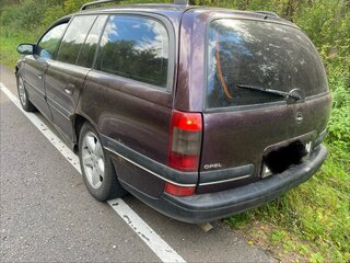 1995 Opel Omega B, пурпурный, 143000 рублей, вид 3
