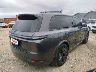 2024 Li Auto (Lixiang) L9 52.3 kWh I Рестайлинг, белый, 7300000 рублей, вид 3