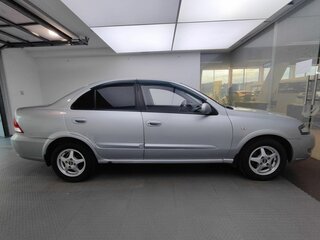 2010 Nissan Almera Classic I, серебристый, 480000 рублей, вид 4