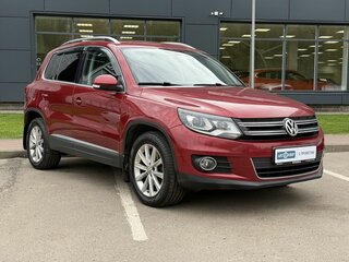 2013 Volkswagen Tiguan I Рестайлинг, красный, 1380000 рублей, вид 3