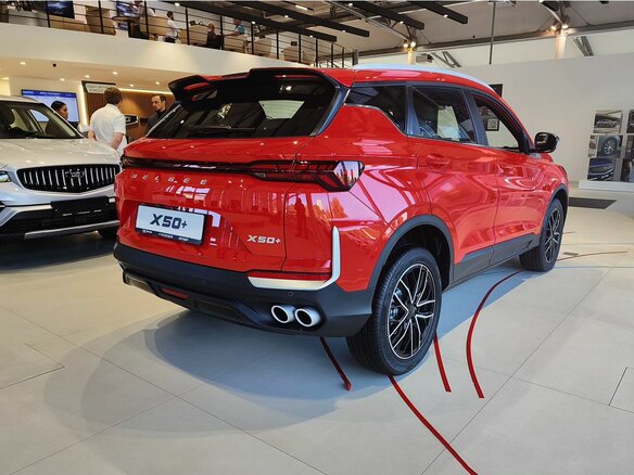 2026 Belgee X50+, красный, 2509990 рублей - вид 6