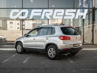 2013 Volkswagen Tiguan I Рестайлинг, серебристый, 1499000 рублей, вид 2