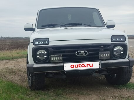 2013 Lada (ВАЗ) 2121 (4x4) I Рестайлинг, белый, 480000 рублей, вид 2
