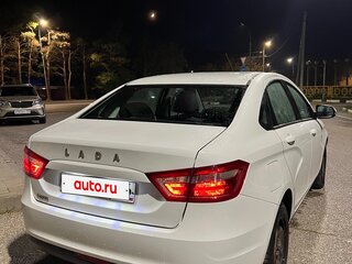 2021 Lada (ВАЗ) Vesta I, белый, 900000 рублей, вид 4