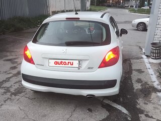 2008 Peugeot 207 I, белый, 380000 рублей, вид 3