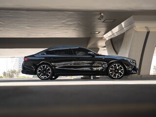 2026 BMW 5 серии 530i xDrive VIII (G60/G61/G68), чёрный, 6500000 рублей, вид 4
