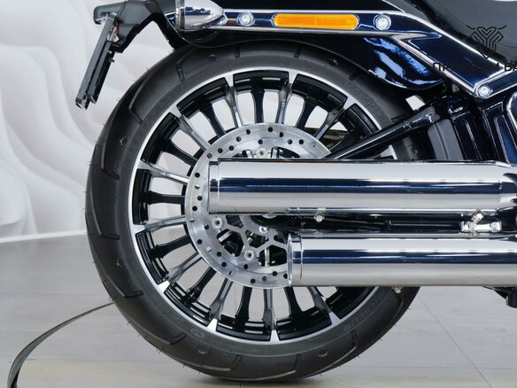 2025 Harley-Davidson Breakout, чёрный, 3099000 рублей - вид 8