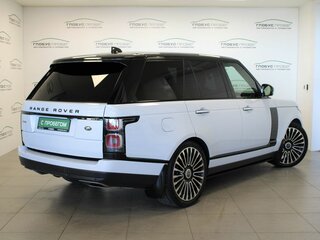 2019 Land Rover Range Rover Long IV Рестайлинг, белый, 8600000 рублей, вид 2