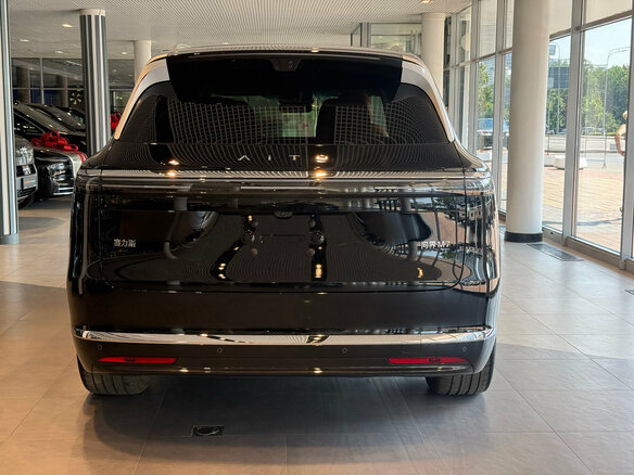2026 Aito M7 53.4 kWh II, чёрный, 8900000 рублей - вид 18