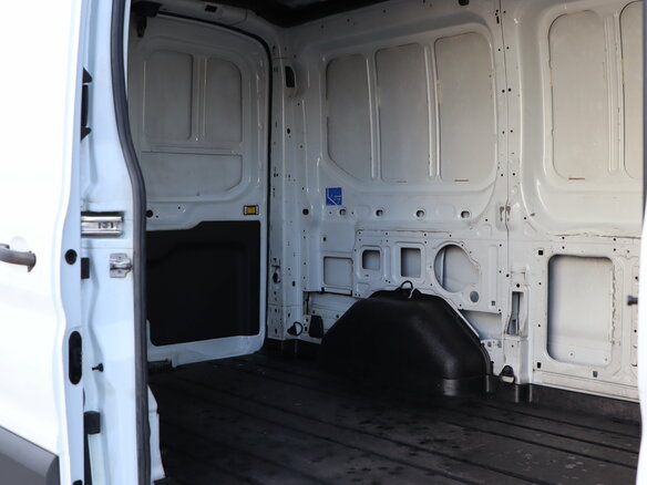 2017 Ford Transit, белый, 1650000 рублей - вид 19
