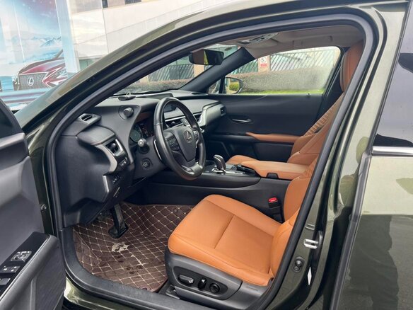 2022 Lexus UX 300e I, зелёный, 2152000 рублей - вид 8