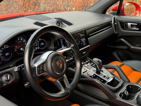 2020 Porsche Cayenne III, оранжевый, 5990000 рублей - вид 10