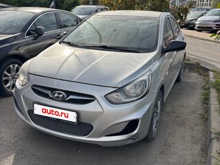 2012 Hyundai Solaris I, серебристый, 650000 рублей, вид 2