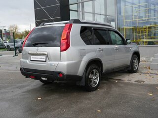 2010 Nissan X-Trail II Рестайлинг, серебристый, 900000 рублей, вид 5