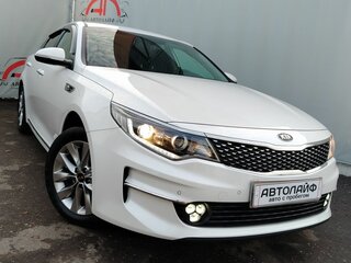 2018 Kia Optima IV Рестайлинг, белый, 1999000 рублей, вид 5