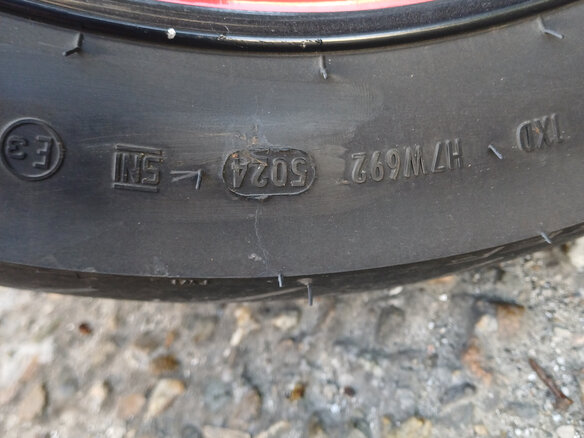 2001 Yamaha TMAX, серый, 310000 рублей - вид 14