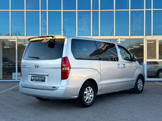 2010 Hyundai Grand Starex I, серый, 1290000 рублей, вид 3