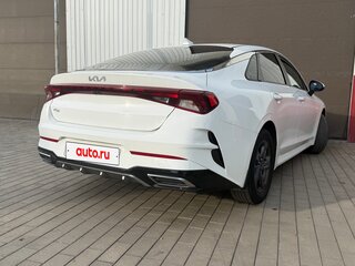 2022 Kia K5 III, белый, 1700000 рублей, вид 4