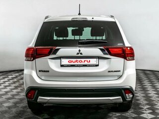 2016 Mitsubishi Outlander III Рестайлинг 2, белый, 1750000 рублей, вид 4