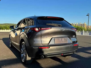 2023 Mazda CX-30 I, чёрный, 1790444 рублей, вид 3