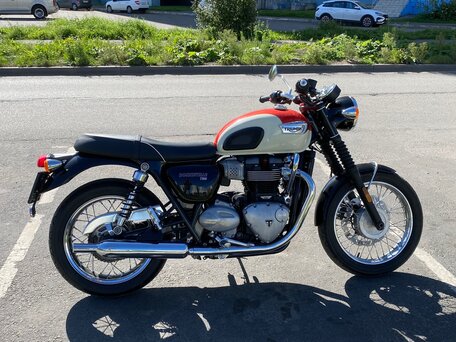 2017 Triumph Bonneville T100, красный, 650000 рублей, вид 2